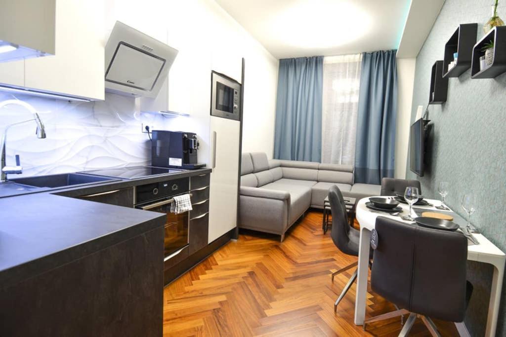 Brandly New Apartment Andel Praag Buitenkant foto