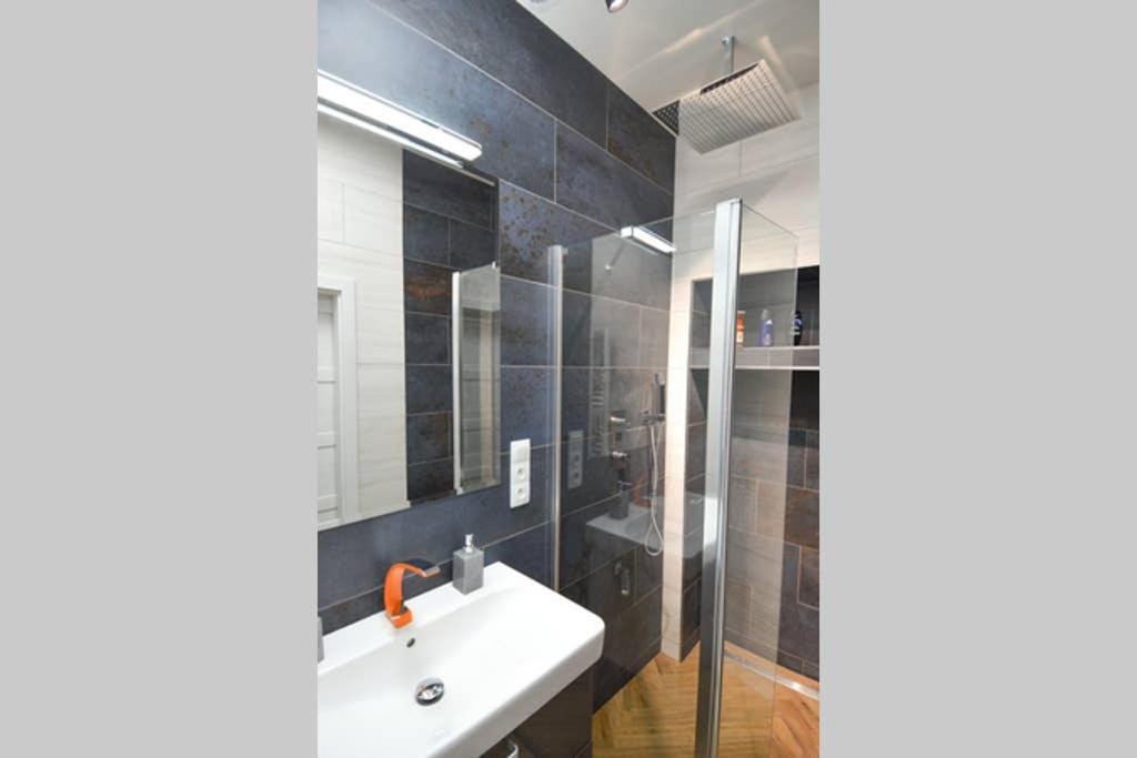 Brandly New Apartment Andel Praag Buitenkant foto